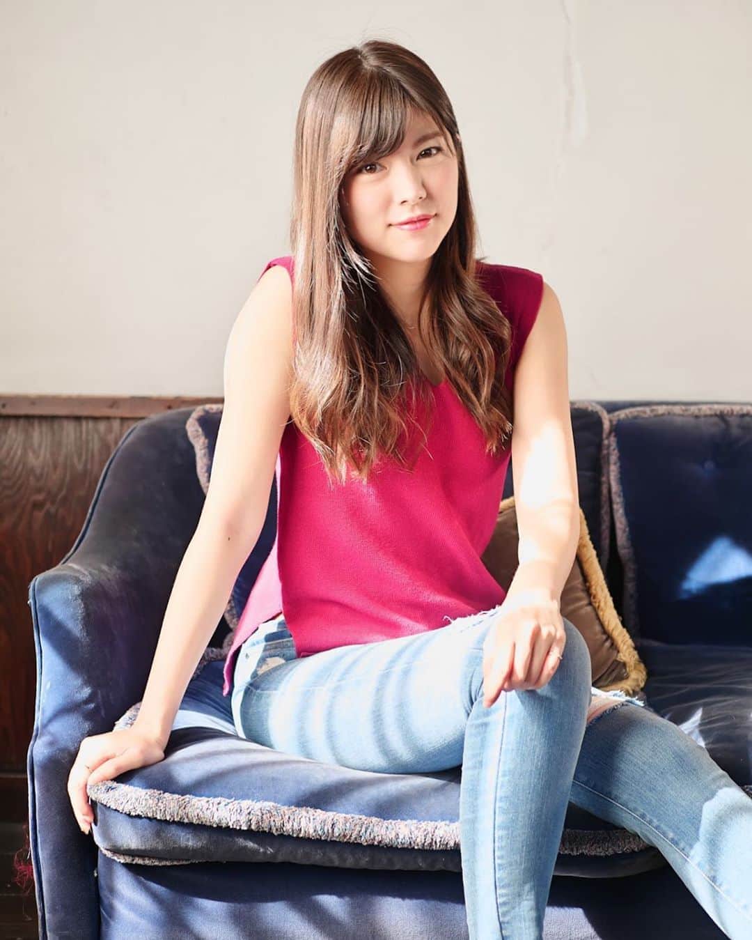 熊林保奈美のインスタグラム：「* . おはようございます🧸☀ . インスタ全然更新してない間に 誕生日終わって今年も無事年を取ったし 台風なんとか乗り切ったし 出てないけどモーターショー始まってたし 10月あと2日しかなくなってたわ… . そして最近朝起きた時の喉の痛みで 空気の乾燥感じてる笑 皆さんもお身体にはお気をつけて\( ö )/ . * #モデル #撮影会モデル #ポートレートモデル #smooth撮影会 #レースクイーン #RQ #熊林保奈美 #道産子 #Japanesegirl #paddokgirls #pitgirl #instalike #10月生まれさん #また一つ年を取った」