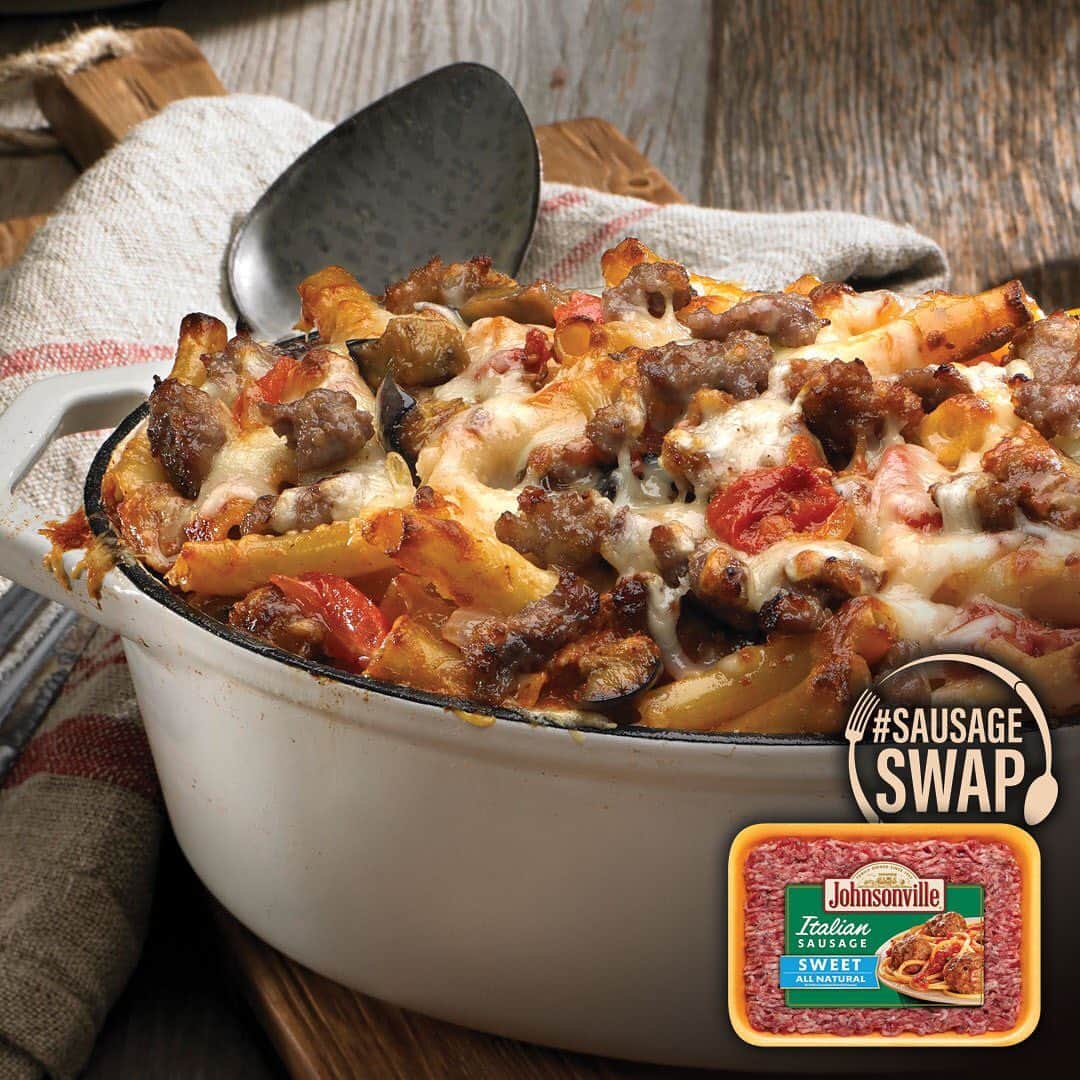 ジョンソンヴィルのインスタグラム：「As the temperatures cool down, heat the menu up with some of our favorite baked pasta dishes. Find your #SausageSwap recipe inspiration @ the link in our bio.」