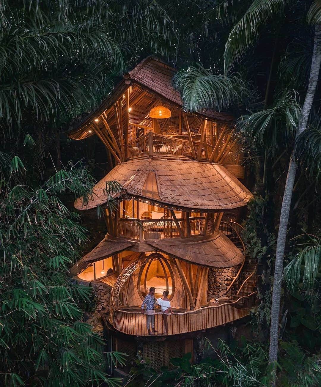 Earth Picsさんのインスタグラム写真 - (Earth PicsInstagram)「A hidden bamboo paradise in the jungles of Bali Indonesia 🇮🇩 tag the person you would spend a vacation here with. By @aurahousebali . . . . .  #earthpix #wildlifephotography  #photography #earth #travel  #animals #nature #naturephotography #awesome_earthpix #travelblog, #travels, #traveladdict, #travellife, #travelphoto, #travelpics, #traveldiaries, #travelbug, #travelawesome, #travelpic, #travelers, #travelgirl, #traveldiary, #traveldeeper, #travellingthroughtheworld, #travellers, #travelmore,#traveller, #travellersclub,」10月30日 2時03分 - earthpix