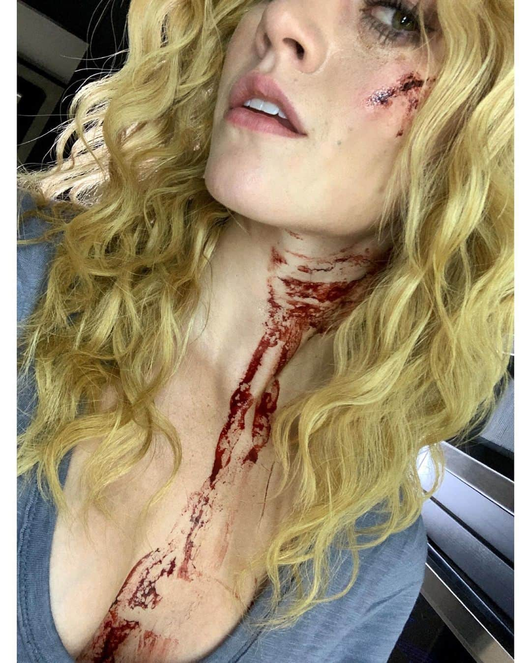 キャサリン・マクナマラさんのインスタグラム写真 - (キャサリン・マクナマラInstagram)「Don’t miss #ARROW tonight... it’s bloody good... #LeapofFaith @cw_arrow 🏹」10月30日 3時41分 - kat.mcnamara