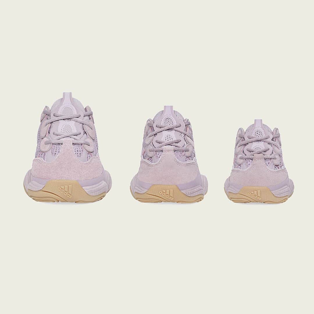 HYPEBEASTさんのインスタグラム写真 - (HYPEBEASTInstagram)「@hypebeastkicks: Get an official look at the @adidas YEEZY 500 'Soft Vision.' Set to release on November 2 via @adidas online and select retailers in adult sizes for $200 USD, kids $130 USD, and infants $100 USD. Cop or drop?⁠⠀ Photo: adidas」10月30日 4時38分 - hypebeast