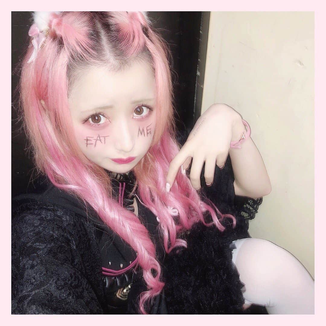 胡桃兎愛のインスタグラム：「eatme..❤︎ #halloween #happyhalloween」