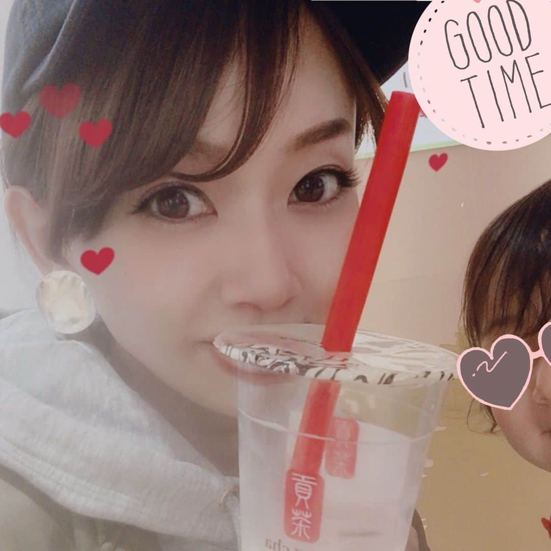 岡部玲子さんのインスタグラム写真 - (岡部玲子Instagram)「娘と母と一休み🥤✨ #岡部玲子 #子育て #主婦 #アラフォーママ #タレント #レポーター #40代 #キャスター #アナウンサー #フリーアナウンサー #女子アナ #タピオカ #ティータイム #ごんちゃ #ハロウィン #吉祥寺 #住みたい街 #2児ママ #mama #talent reporter #instagood #f4f #halloween #kichijoji #japan #event #tokyo #gongcha」10月30日 16時29分 - reiko_okabe