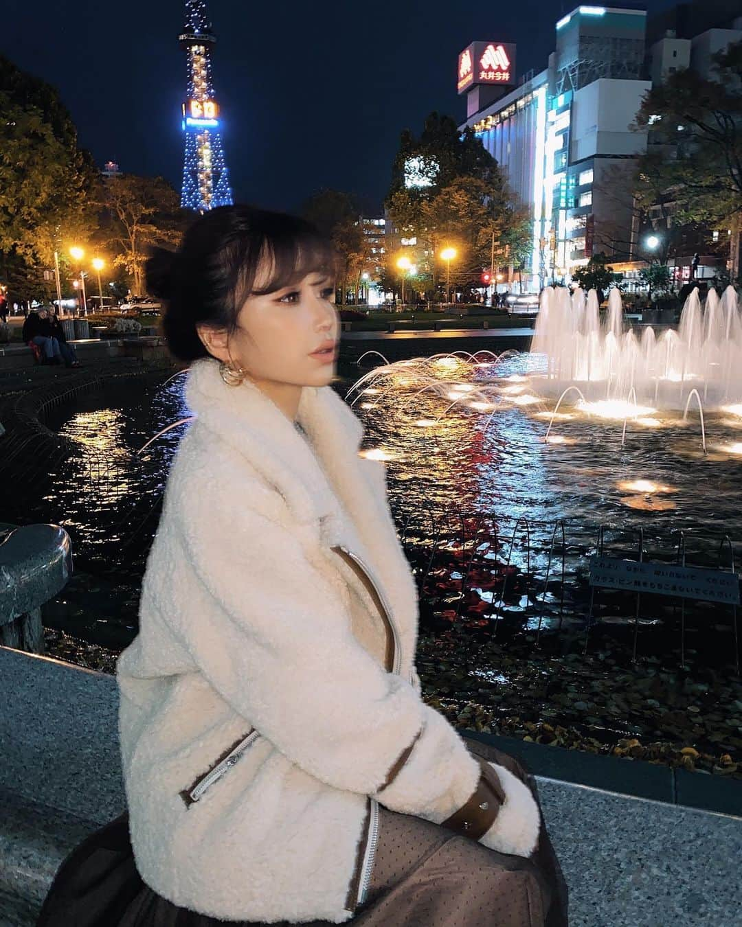 梯真奈美さんのインスタグラム写真 - (梯真奈美Instagram)「夜の大通公園も綺麗だったなぁ😍  #大通公園 #札幌 #eimy #eimyistoire」10月30日 15時34分 - official_manami