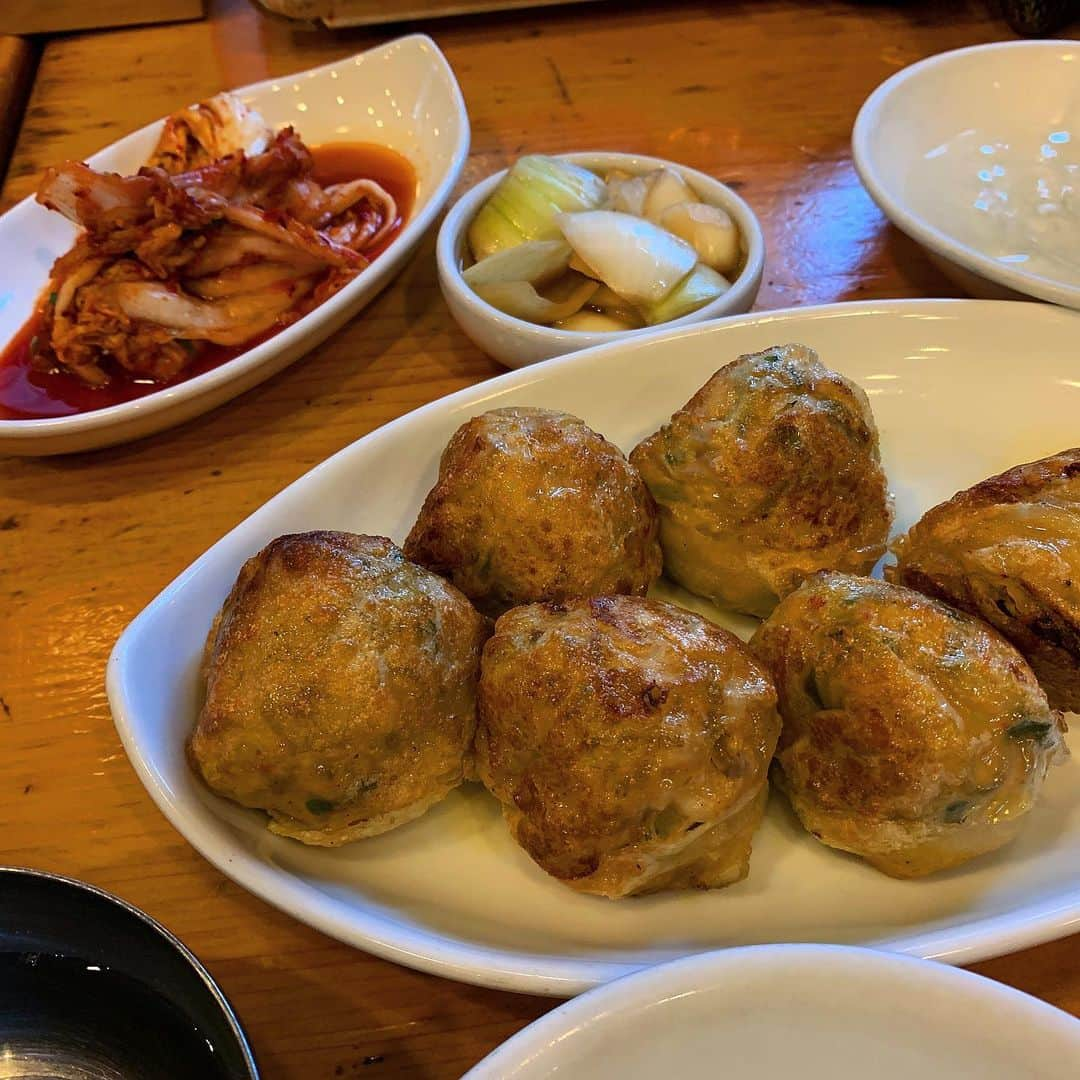 などちゃん（이선형／イソンヒョン）さんのインスタグラム写真 - (などちゃん（이선형／イソンヒョン）Instagram)「강남 최고 만두🥟 #만두 #우리집만두」10月30日 16時01分 - nado_odo