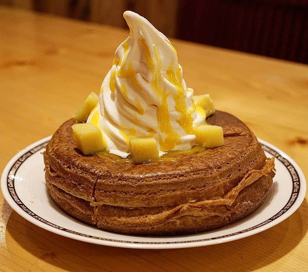 石関友梨のグルメインスタ