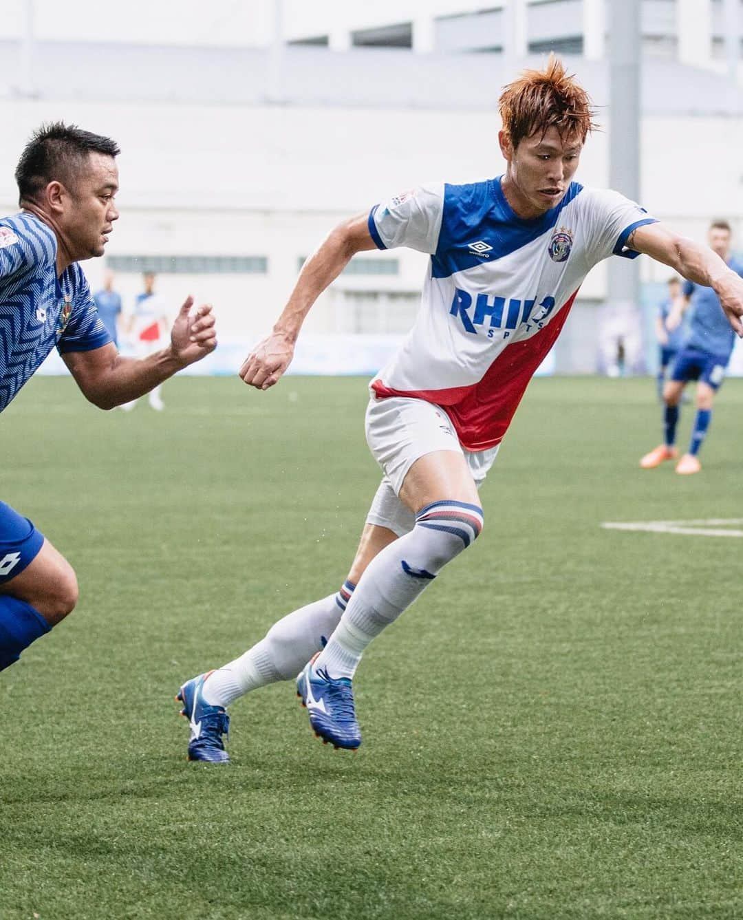 福田健人さんのインスタグラム写真 - (福田健人Instagram)「Semi-Final 2nd leg tonight⚽️🏆 Pls come on down to support us🙏 ・ ・ ⏰: 19:45pm 🏟: jurong east stadium 📸: @najywan ・ ・ 2点差以上で勝てば決勝 1点差の勝ちは延長orPK戦 引き分け・負けは3決へ」10月30日 10時35分 - kento_fukuda_5