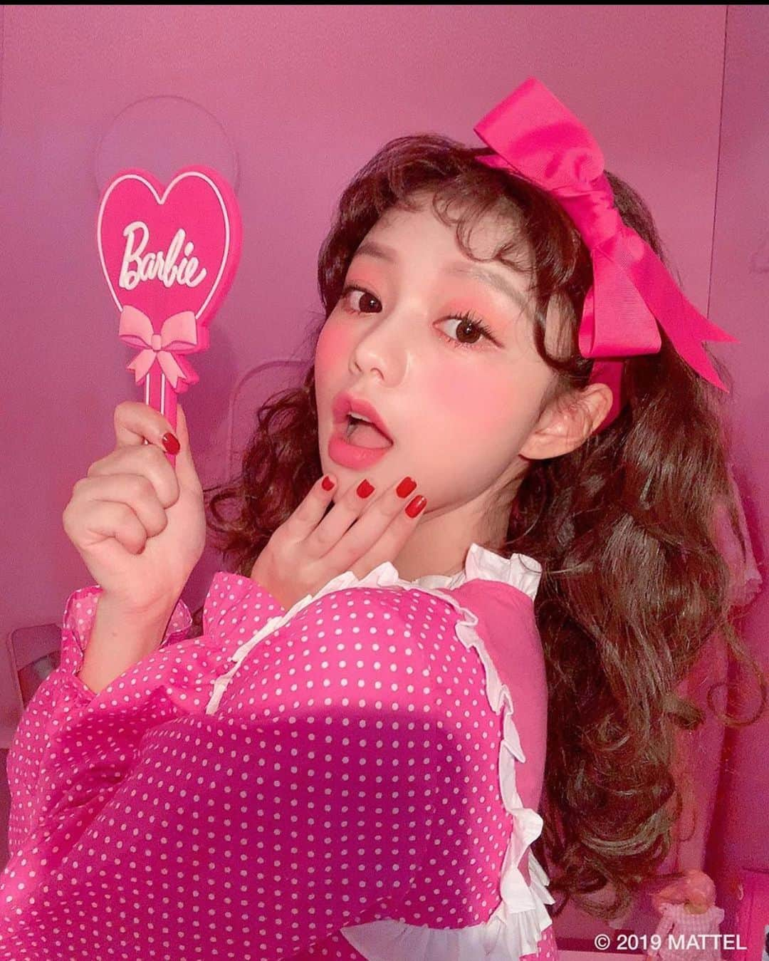 Chuuさんのインスタグラム写真 - (ChuuInstagram)「chuu X barbie OPEN💖💖#chuuseoul」10月30日 11時22分 - chuu_official