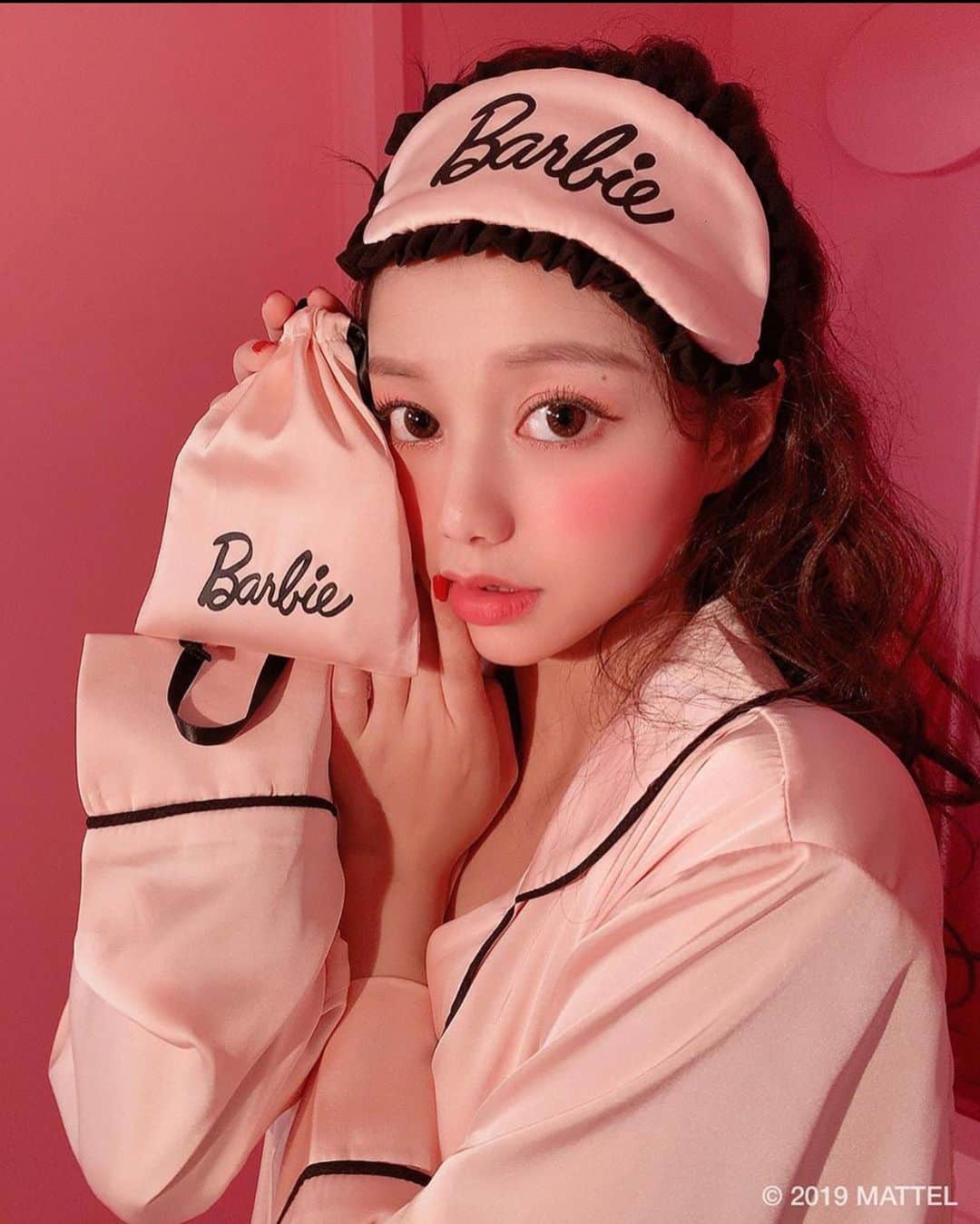 Chuuさんのインスタグラム写真 - (ChuuInstagram)「chuu X barbie OPEN💖💖#chuuseoul」10月30日 11時22分 - chuu_official