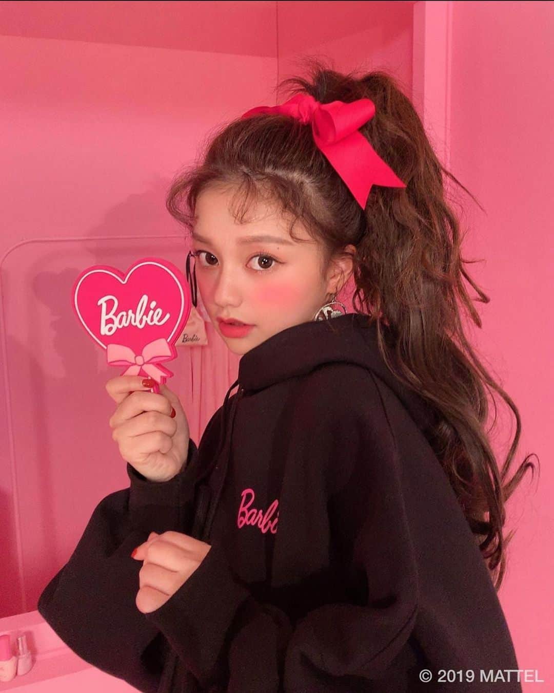 Chuuのインスタグラム：「chuu X barbie OPEN💖💖#chuuseoul」