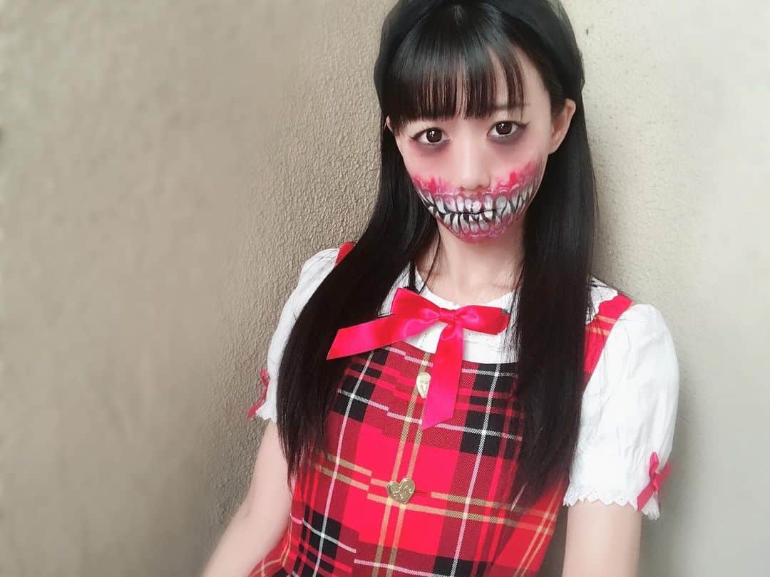 宮内桃子さんのインスタグラム写真 - (宮内桃子Instagram)「Happy Halloween 🎃❤︎ 混雑には気をつけて 早くお家に帰ろうね。  #helloween」10月30日 13時01分 - bakemonomomo