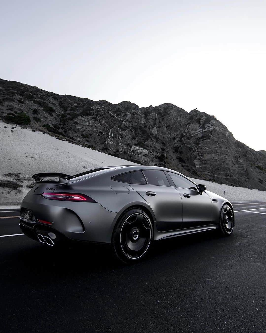 CARLiFESTYLEさんのインスタグラム写真 - (CARLiFESTYLEInstagram)「What’s your favorite thing about the Mercedes AMG GT63 S? Photo by @paid2shoot #carlifestyle #GT63S #AMG」10月30日 13時07分 - carlifestyle