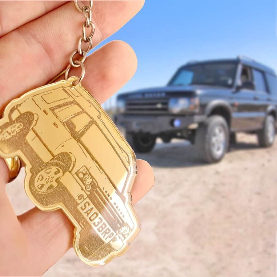 CarsWithoutLimitsさんのインスタグラム写真 - (CarsWithoutLimitsInstagram)「Tag someone who would want one of these with their set of keys 🔑 Check out @oeldesign_keychains . LIMITED QUANTITY AVAILABLE  #carswithoutlimits」10月30日 13時15分 - carswithoutlimits