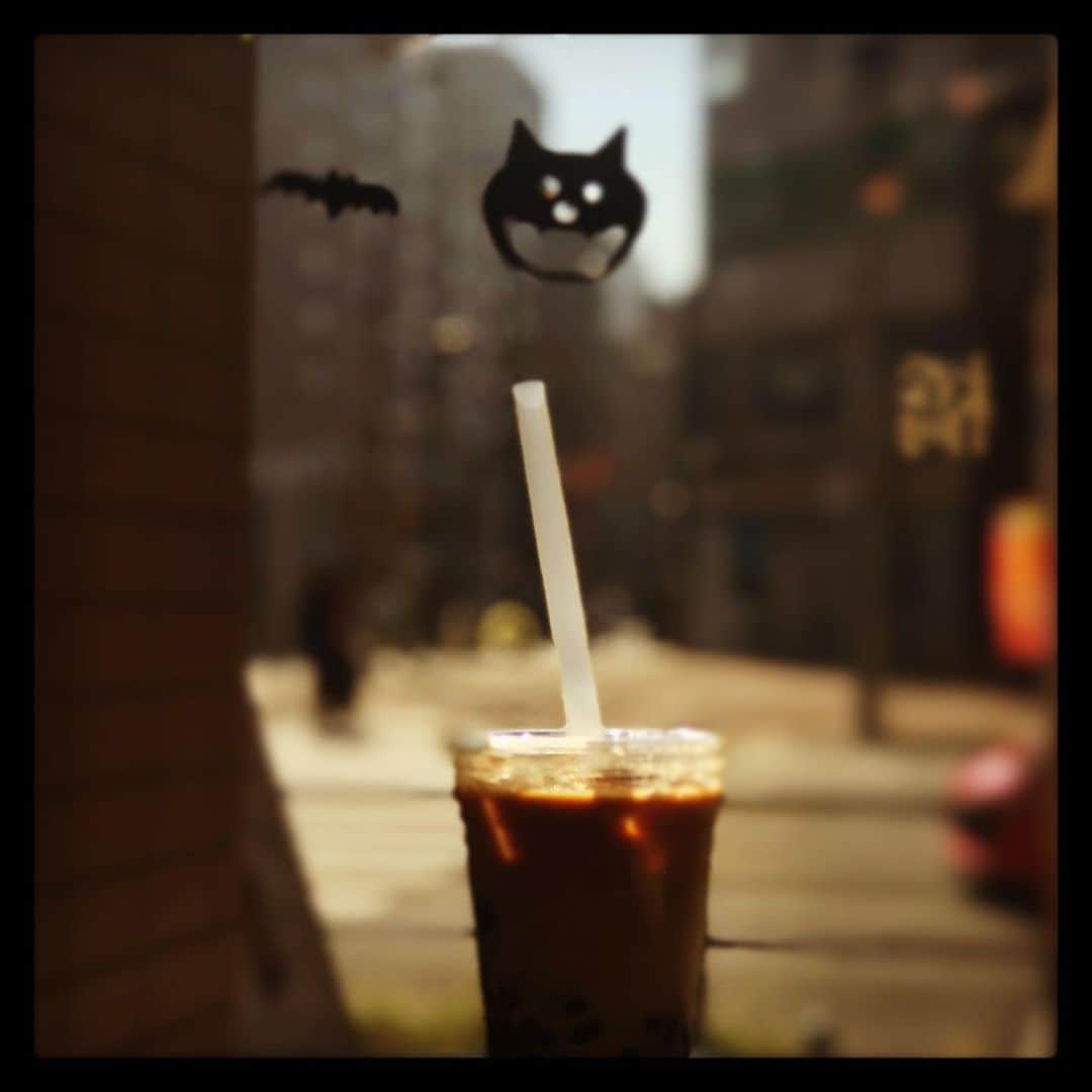北山陽一のインスタグラム：「デカフェソイラテタピオカ」