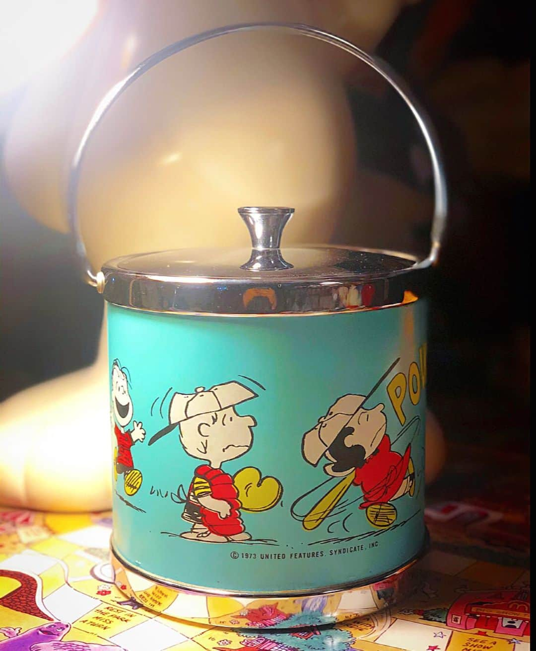 大川知英さんのインスタグラム写真 - (大川知英Instagram)「73's PEANUTS Schmid Music Box Ice Bucket アメイジングレアなオルゴールが takatsubasに👨🏽‍✈️ 一度居なくなったと思ったが..Upi--❗️👀 #peanuts#schmid#musicbox#icebucket #73s#アメイジング＃オルゴール#vintage #レア#水色いい#デカイ#amecajiboys #takatsubas#アメトイ部キャプテン」10月30日 14時39分 - zupposi_swamp