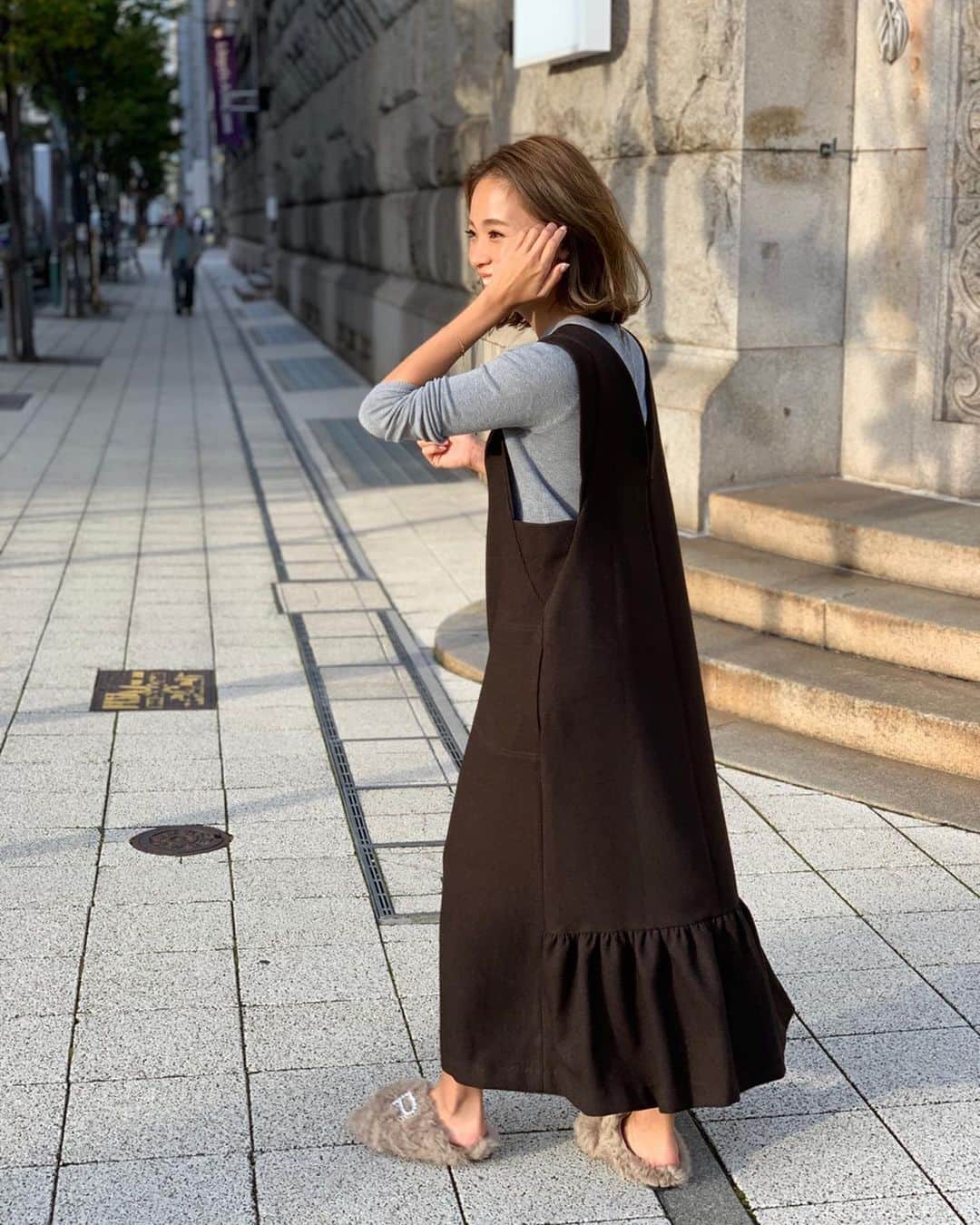 Risako Yamamotoさんのインスタグラム写真 - (Risako YamamotoInstagram)「お昼に食べた粕汁で酔っ払い気味🥴🍶 ・ 晴れの日によく履いているモコモコサンダルは @rochasofficial のもの💭💭💭 ・ お気に入り☺︎♡ #ootd #fashion #coordinate #rosymonster #ZARA #rochas」10月30日 14時46分 - risako_yamamoto