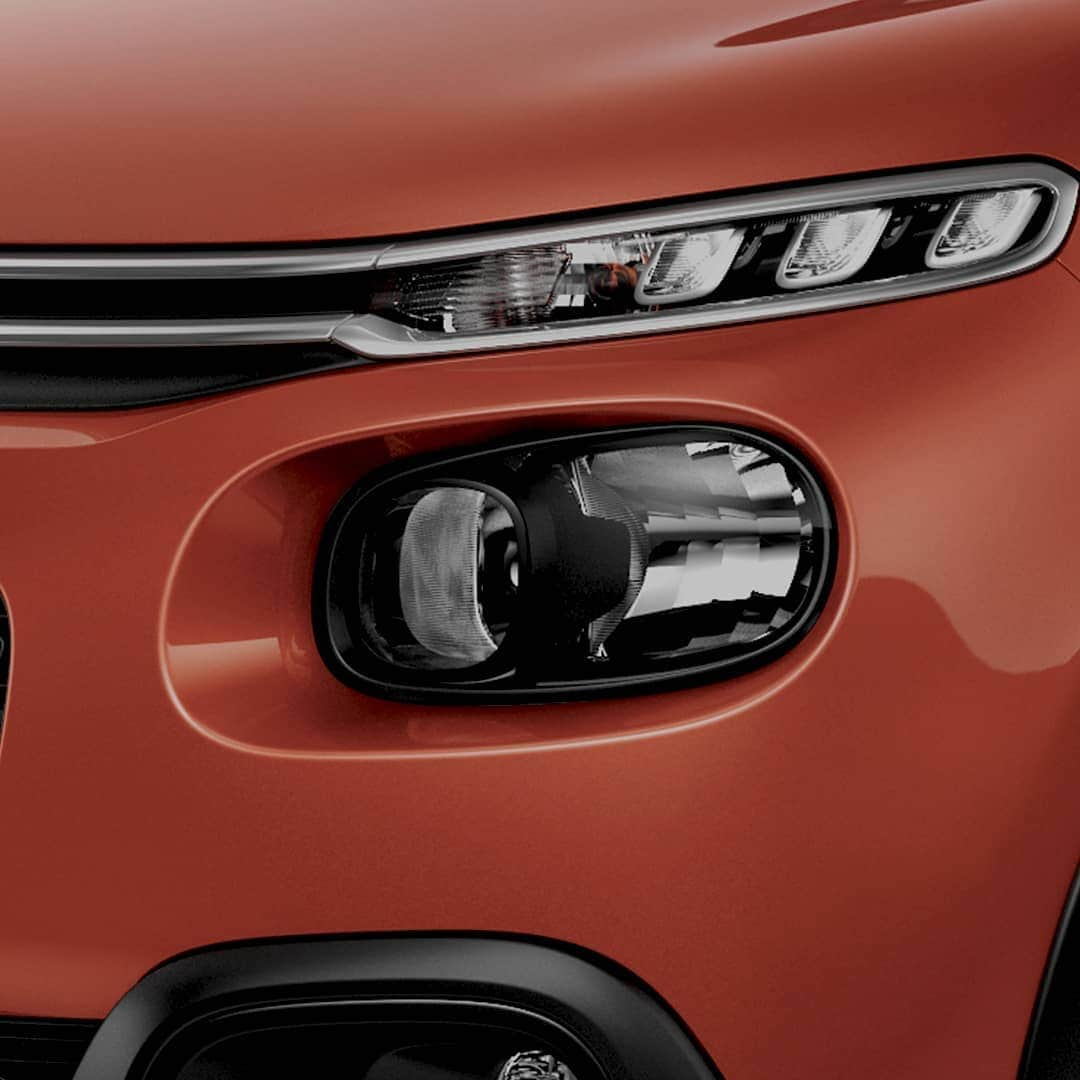 Citroënさんのインスタグラム写真 - (CitroënInstagram)「Loves a close-up 📸 #CitroënC3 #CloseUp #Details #InstaCars #CarsOfInstagram #Picoftheday #pictureoftheday」10月31日 0時31分 - citroen