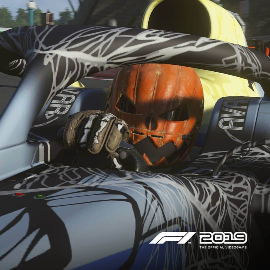 F1さんのインスタグラム写真 - (F1Instagram)「Spoooooooky 🎃 . Prepare for Halloween with this terrifying livery, downloadable in the @formula1game now . #F1 #Formula1 #Halloween」10月31日 0時54分 - f1