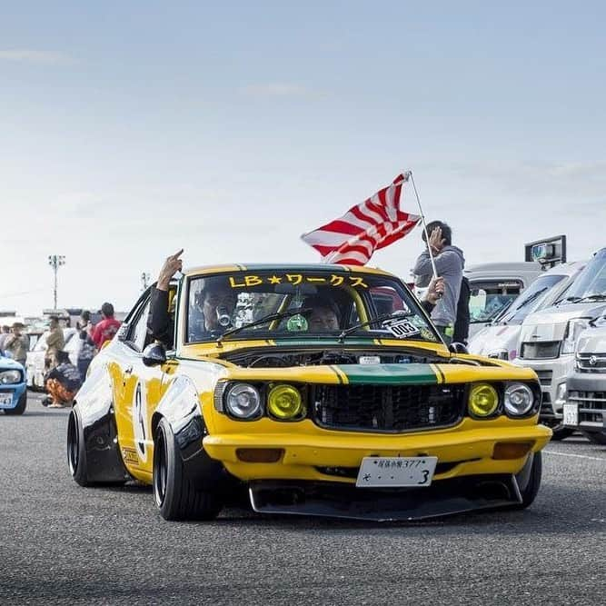 Wataru Katoさんのインスタグラム写真 - (Wataru KatoInstagram)「Libertywalk自由に歩く！！！ LB★WORKS MAZDA RX-3🙂  @libertywalkkato @hyuma.k @chisanyon #mazda#libertywalk#libertywalkusa #japan#旧車#族車#rx3#lbworks#fiexust#widebody#シャコタン#old#madmike#ロータリーエンジン #チューニング#シャコタン#mazda#rx3」10月31日 1時11分 - libertywalkkato