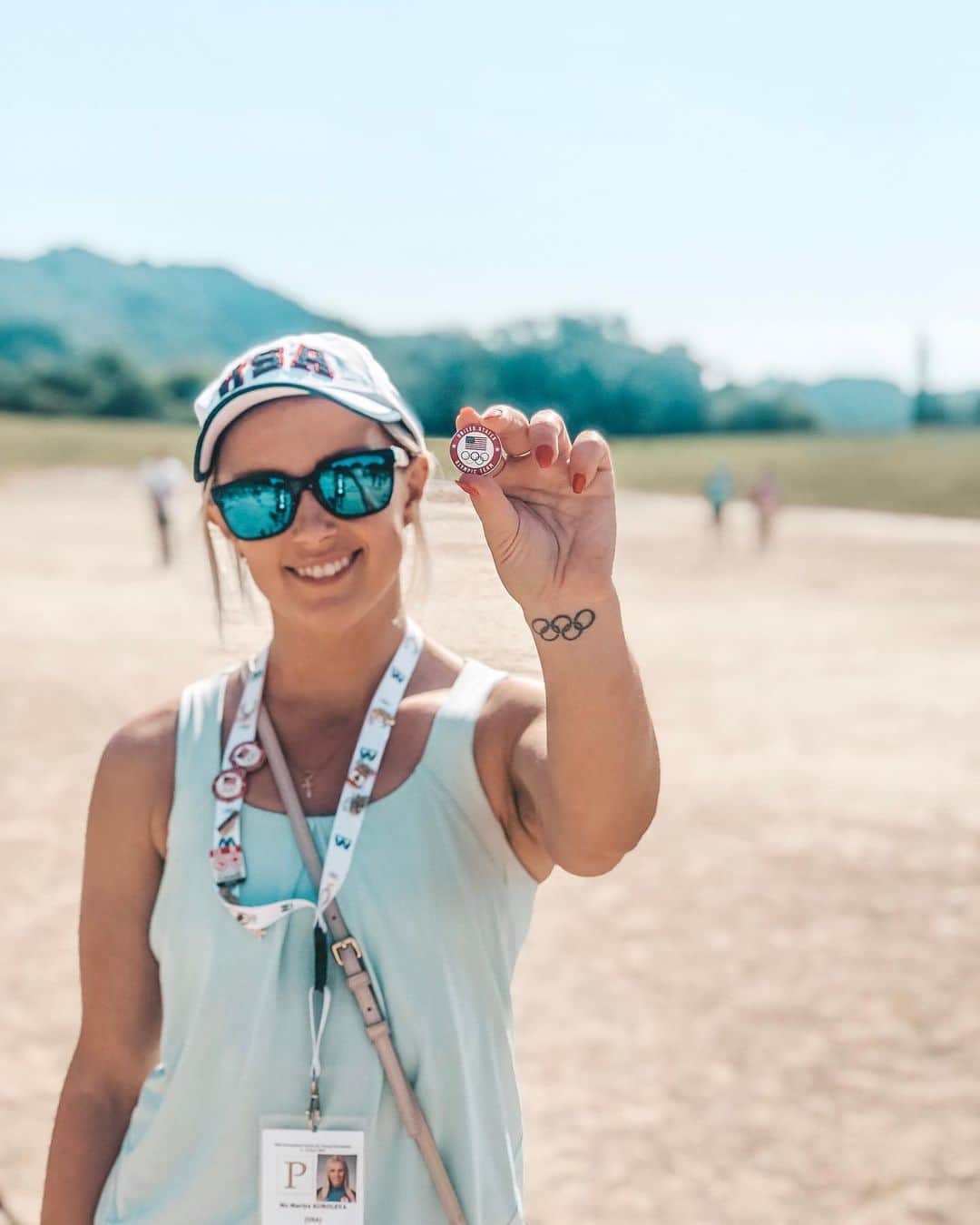 マリヤ・コロレバのインスタグラム：「This post is 4 months too late...lolz...but better late than never! In June I attended the International Olympic Academy in Greece for two weeks. It was a pretty unique experience that I wanted to share so I published a blog post on it. I wrote about 3 things I took away from the program...there’s no theme to these takeaways and they’re not new or revolutionary but I think they’re worth mentioning so I’d love it if you took a look ☺️ ⊷ Link in bio or visit mariyakoroleva.com ✨ ⊷ #olympics #olympicacademy #olympian #higherfasterstronger」