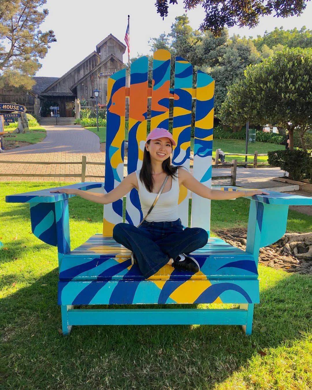 のインスタグラム：「Passion. Dream. Hope. Love. Gratitude. Health. Those are what I want in my life. Listen to and follow your heart❤️❤️ #34thbirthday #sandiego #seaportvillage #thankyou #love」