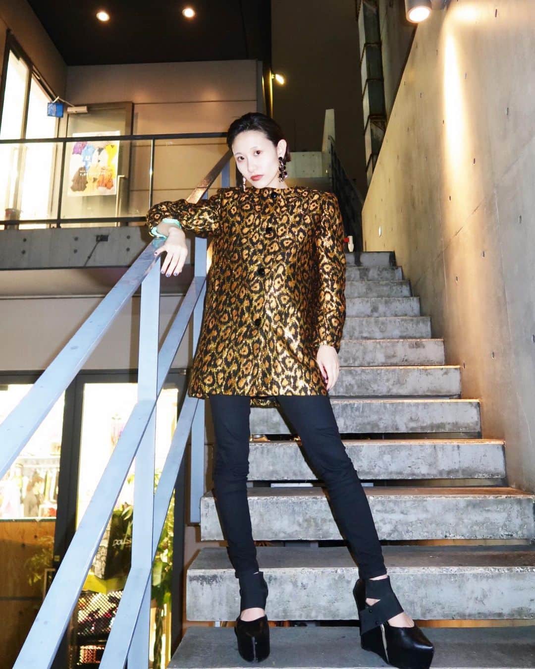 濱田茉奈さんのインスタグラム写真 - (濱田茉奈Instagram)「@gallerie_tokyo @gallerie_com 💕 📸　@skrewheadjp ._  #fashion #gallerie #vintage #used #model #ファッション #ギャレリー」10月30日 18時00分 - manahamada0222