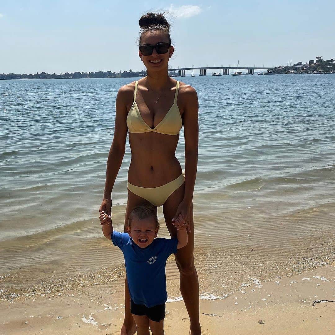テイレイハ・クラークのインスタグラム：「Baby sitting someone other than @tomysha_」