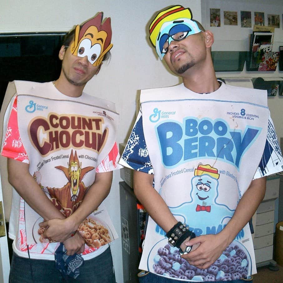 のインスタグラム：「🥣YOPPI & Me / Halloween #2007」
