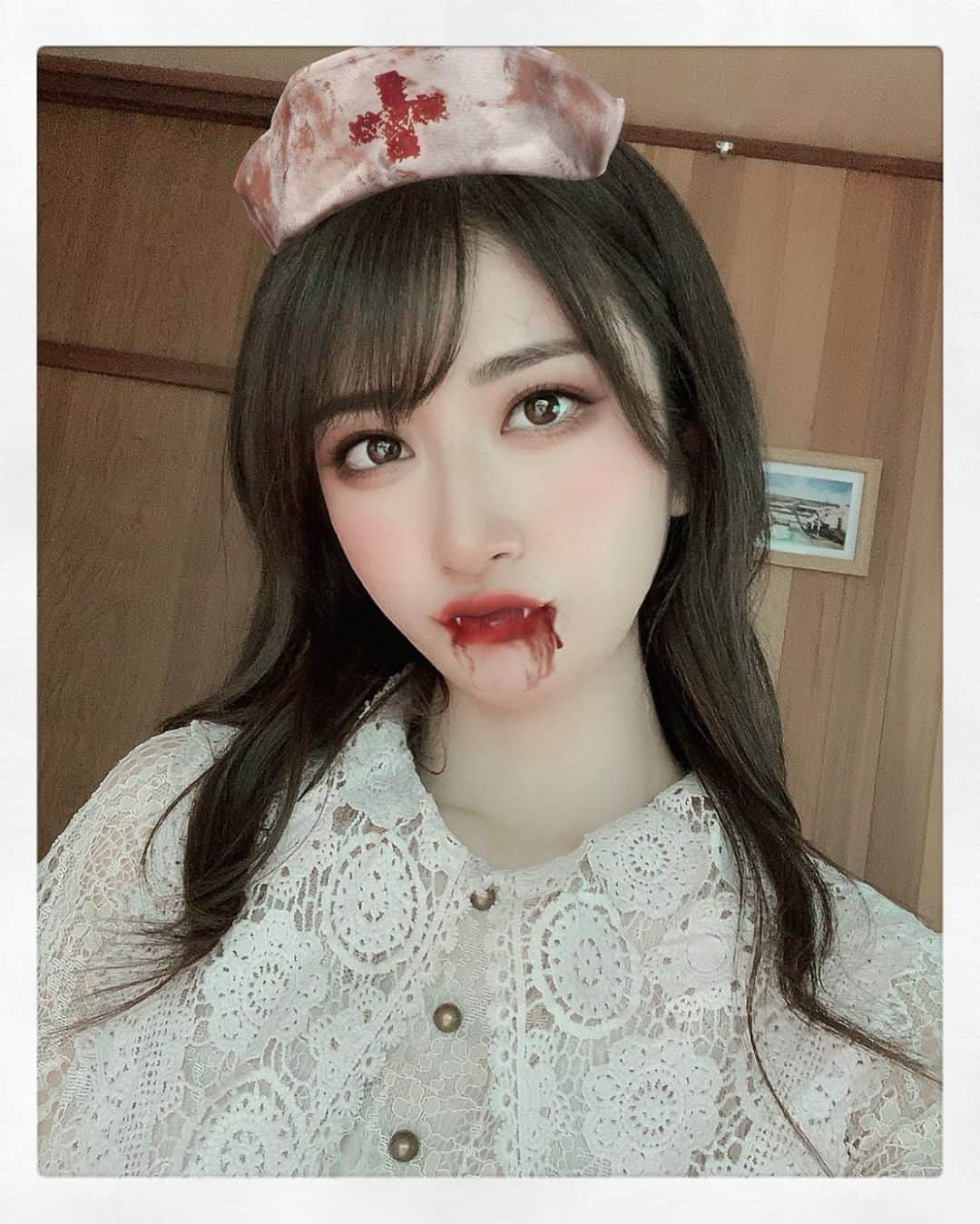 石田晴香さんのインスタグラム写真 - (石田晴香Instagram)「自撮りアプリで撮った写真！ ハロウィンスタンプがすごく優秀で、もうメイクもコスプレもいらない！ってくらいのクオリティ😂 みんなはハロウィン何かする予定ありますか？？？ #ハロウィン #ulike」10月30日 19時32分 - can1202can