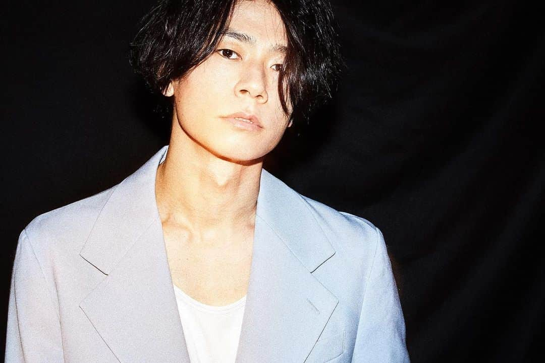 [ALEXANDROS]さんのインスタグラム写真 - ([ALEXANDROS]Instagram)「Had an interview with CINRA.﻿ ﻿ Nice interview.﻿ ﻿ https://www.cinra.net/interview/201910-alexandros_nktkk  Yoohei﻿ ﻿ #ALEXANDROS ﻿ #CINRA﻿ #あまりにも素敵な夜だから #marni」10月30日 19時46分 - alexandros_official_insta