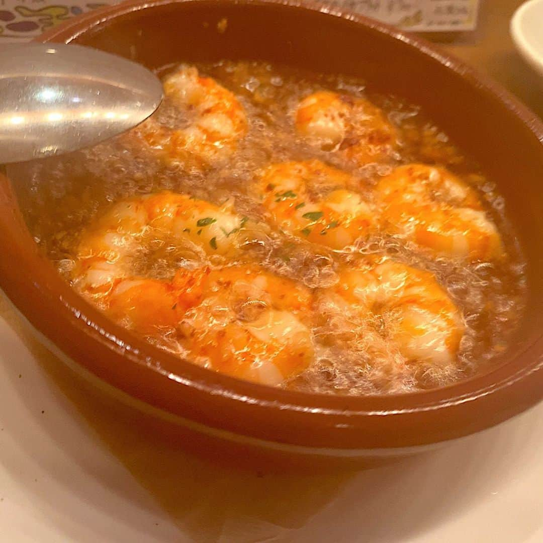 山田佳子さんのインスタグラム写真 - (山田佳子Instagram)「スペインバルへ〜🥘🐙😍﻿ ウニのプリン最高に美味しかった！﻿ ﻿ #濃厚﻿ #ウニのプリン #マッシュルームの生ハム詰め焼き #エビのアヒージョ #オマール海老のパエリア #スペイン料理﻿ #エルプルポ﻿ #elpulpo﻿ #神楽坂﻿」10月30日 20時04分 - yoshiko117