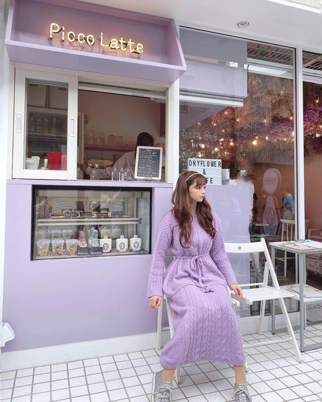 横田亜美さんのインスタグラム写真 - (横田亜美Instagram)「❤︎ 大阪の可愛いカフェ💜 お洋服も紫〜( ◠‿◠ ) . 中も超可愛かったから とりあえずコーデ載せた✌️ . . #カフェ#大阪カフェ#コーデ#ニットワンピース#ワンピ#ニット#お洒落カフェ#中崎町#中崎町カフェ#大阪カフェ巡り#あみみ服」10月30日 20時18分 - amimi0218