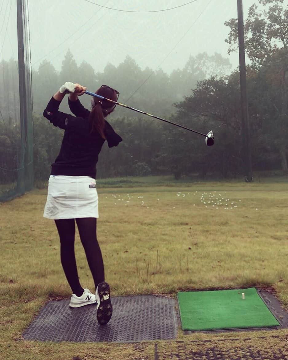 青木茉里奈さんのインスタグラム写真 - (青木茉里奈Instagram)「⛳️🍂 ・ ・ ・ #golf」10月30日 20時23分 - marinaaoki28