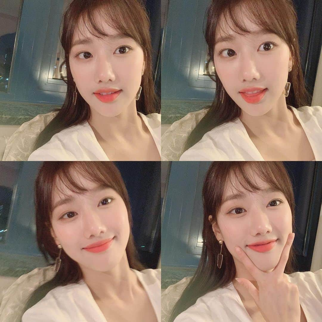 Aprilさんのインスタグラム写真 - (AprilInstagram)「[#나은] 드디어 어하루 데이💘 오늘도 주다 만날 준비 되셨죠⁉️ 잠시 후 8시 55분 ‘어쩌다 발견한 하루’ 본방사수👉👉 . #APRIL #에이프릴 #MBC #어쩌다발견한하루 #여주다」10月30日 20時47分 - official.april