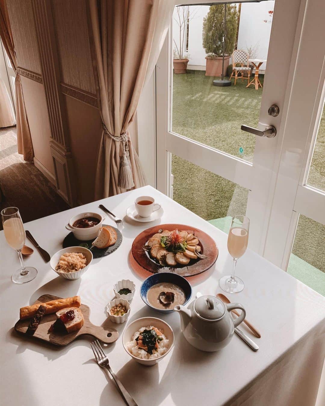 MOYAのグルメインスタ