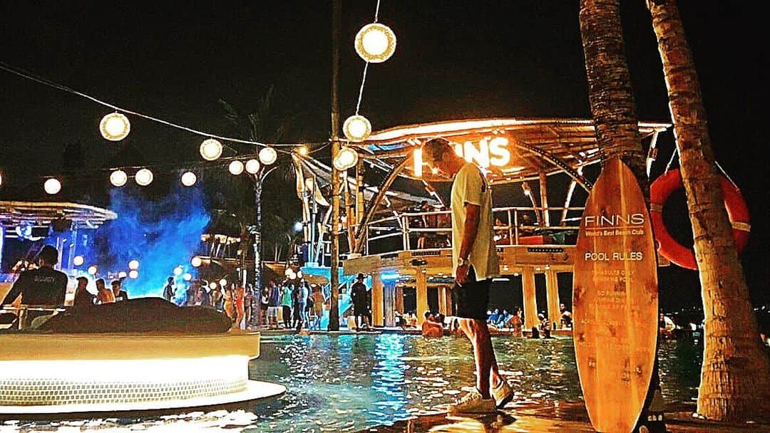 DJ ACEさんのインスタグラム写真 - (DJ ACEInstagram)「🌴 #bali #indonesia #beachclub #ACE1TRIP」10月30日 21時04分 - ace1djace