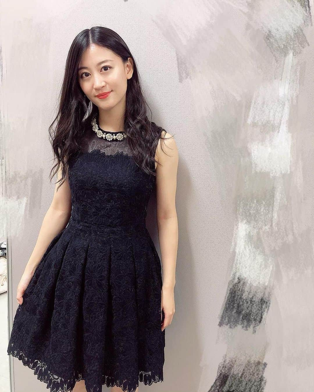 上西恵さんのインスタグラム写真 - (上西恵Instagram)「丁度1年ぶりに着たなぁ、この衣装！ さやねぇ卒コンからのれな卒コン！ #衣装」10月30日 21時15分 - jonishi_kei