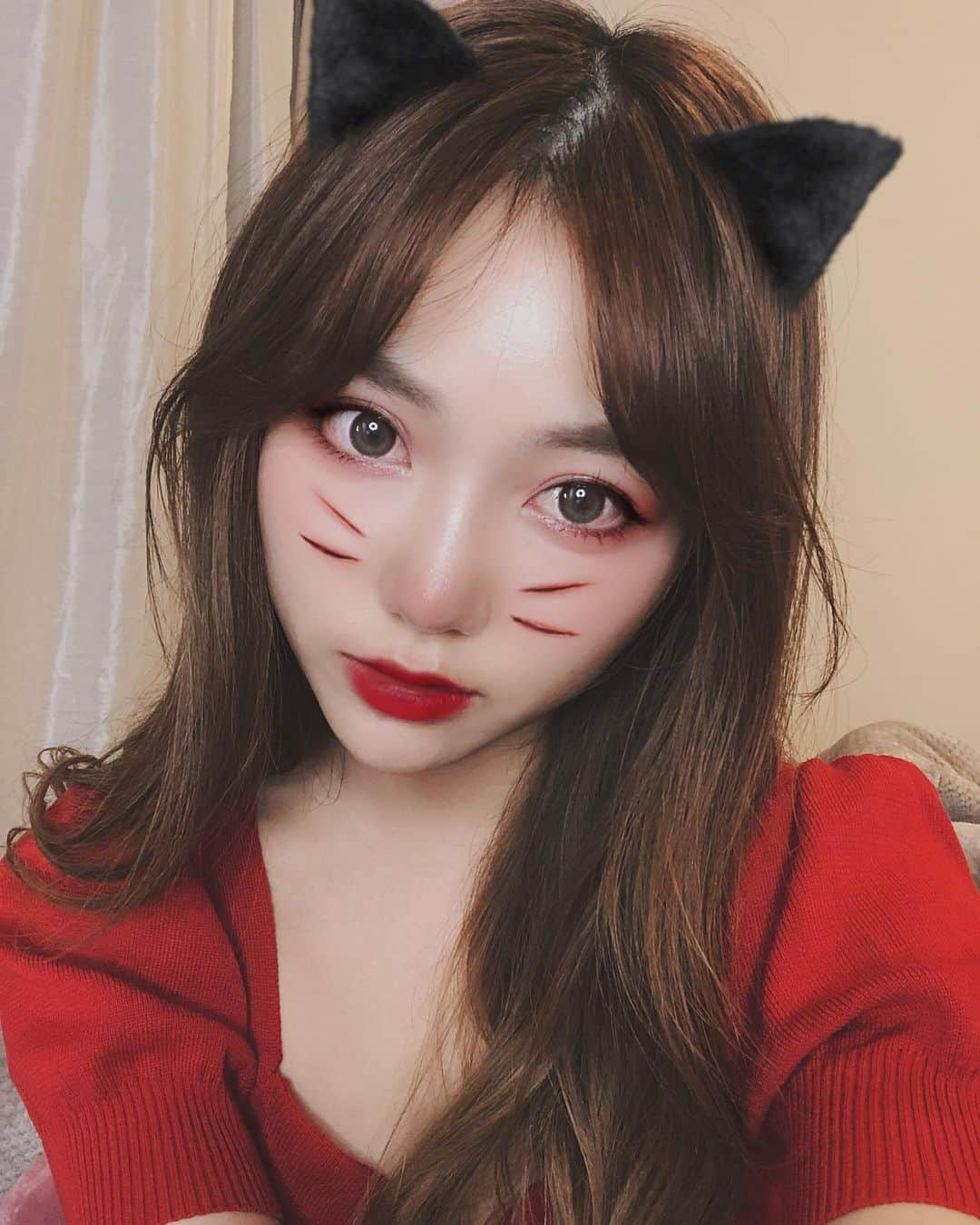 石川晶子（あきぽよ）さんのインスタグラム写真 - (石川晶子（あきぽよ）Instagram)「Happy Halloween🎃❤️わたしはフィルターハロウィン👻で満足してる。今時の加工技術すごすぎ！笑　渋ハロする皆はマナーを守って楽しいハロウィンにしてね👻ゴミはゴミ箱へ🗑笑 . #ハロウィン　#Halloween #はっぴーはろうぃん　#happyhalloween #渋ハロ2019」10月30日 21時18分 - i_am____aki