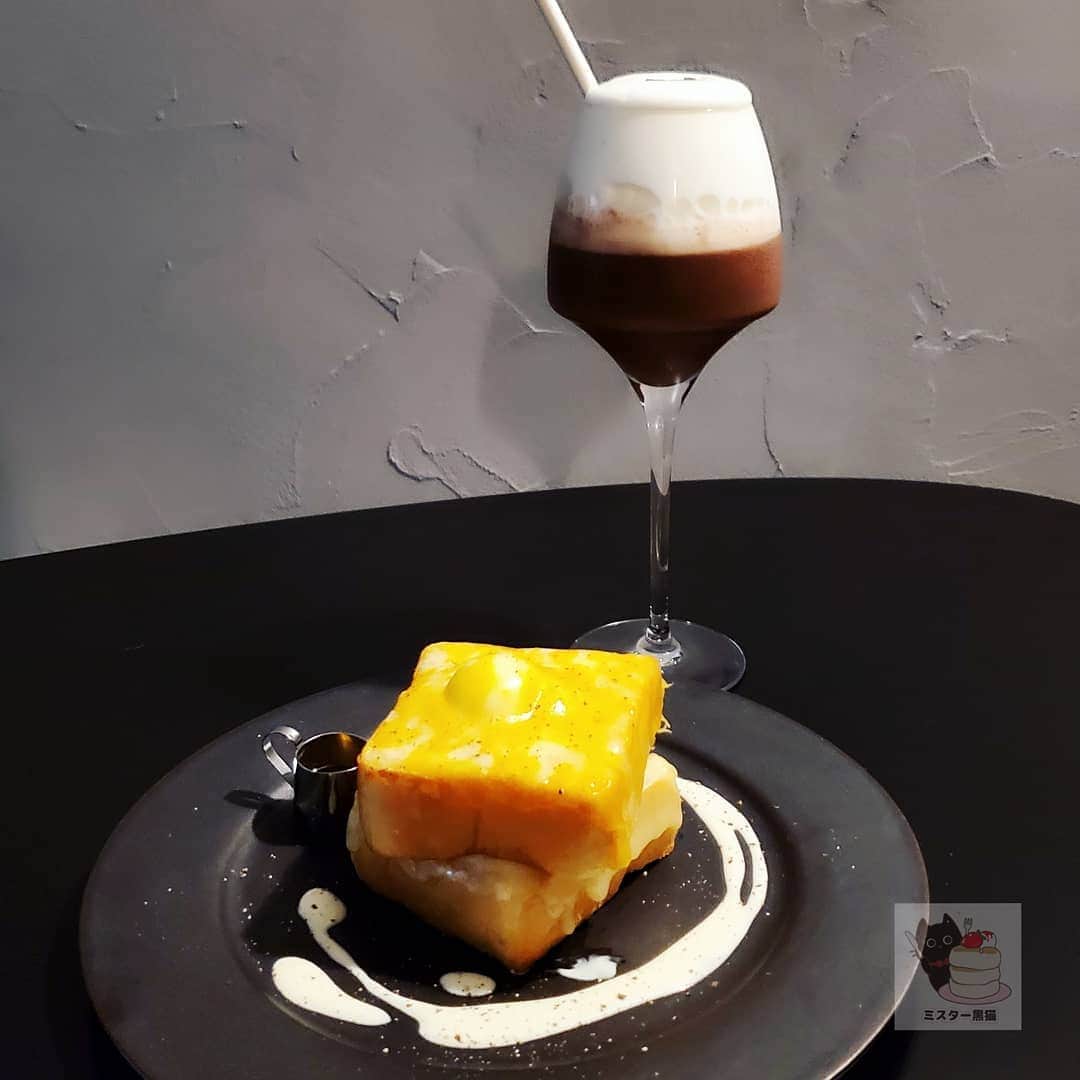 ミスター黒猫（黒猫仙人）のグルメインスタ