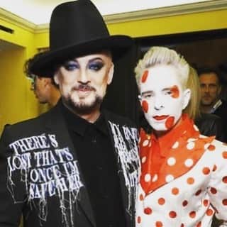 ボーイ・ジョージさんのインスタグラム写真 - (ボーイ・ジョージInstagram)「Lovely Halloween get together with a smattering of NY’s most vibrant creatures to celebrate @drewpsie new position at @maccosmetics I love NY! #BravoDrew」10月30日 22時27分 - boygeorgeofficial