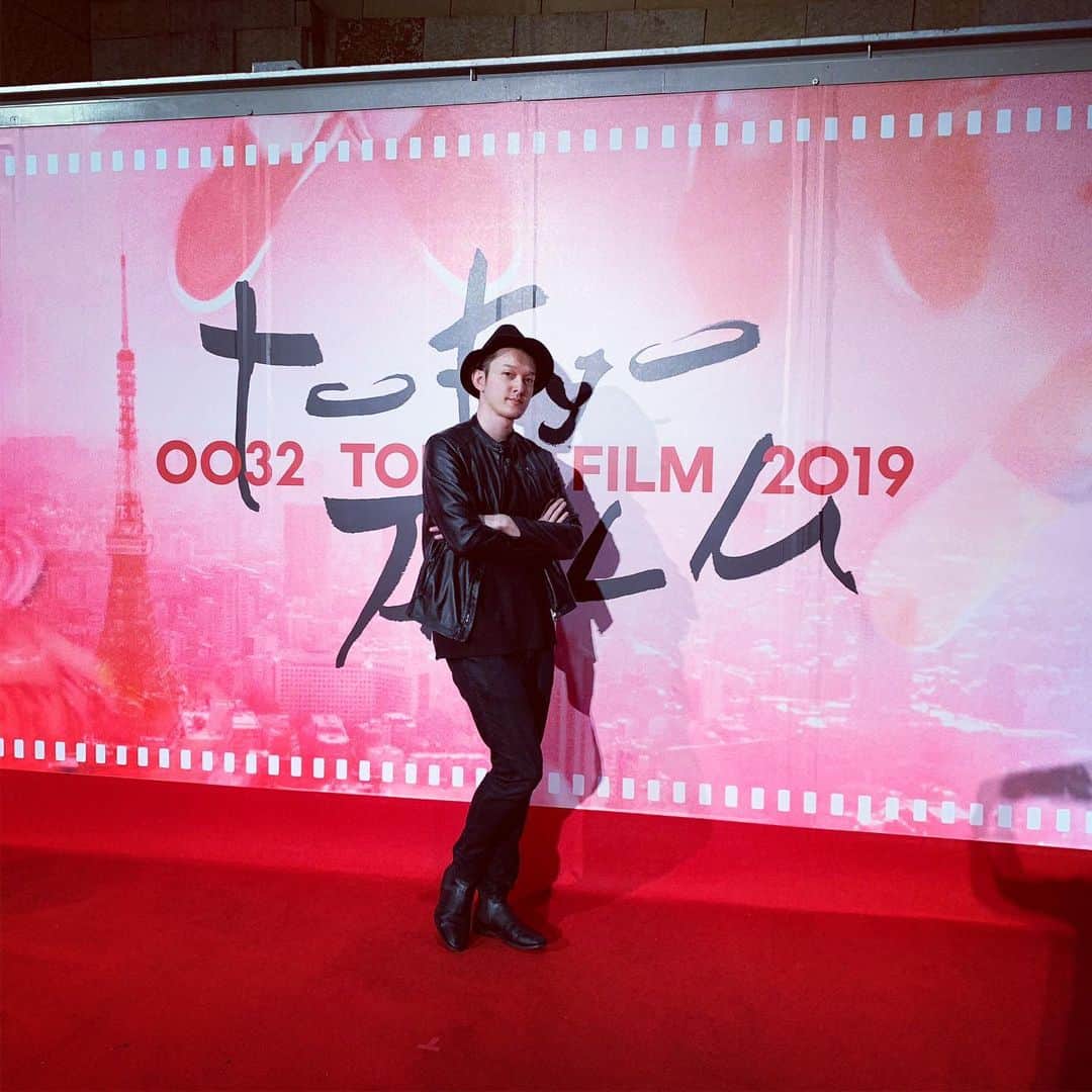 伊藤陽佑のインスタグラム：「#東京国際映画祭 スペーススクワッドの上映&トーク見てきました！ 塚田P、中野P、望月P、山田P、そして銀座から連れてこられた脚本の荒川稔久さんの爆笑トーク最高に楽しかったです。  #キュウスペ については実は初見だったので存分に楽しめました！夜の野外で見る特撮、これ、意外にマッチしてる！！ たまたま京都から来てた #ビジネス嫁 菊地美香と。ストーリーズに六本木デートの様子あります。」