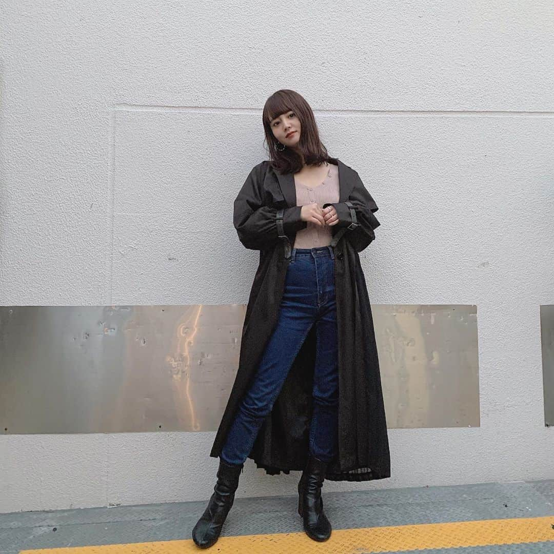 NANAMIさんのインスタグラム写真 - (NANAMIInstagram)「@azulbymoussy_official の @dodo_chiharu  さんコラボスキニー👖 脚を綺麗にみせてくれる最強アイテム♡  お値段もお手頃だったよ♡ #nana私服 #AZULBYMOUSSY #DODOJEAN_AREDENIM #AREDENIM #AZUL_PR #白玉ななみ」10月30日 22時36分 - nanami023