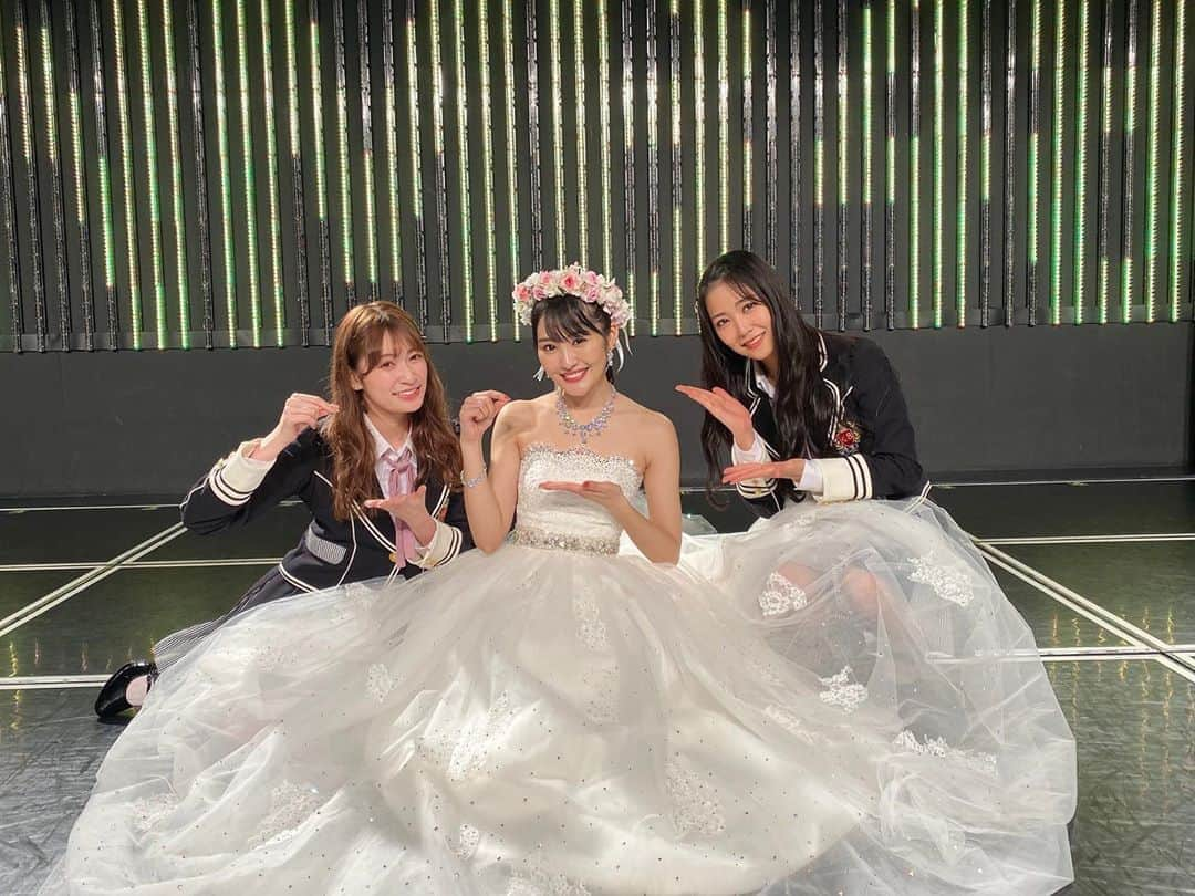 NMB48さんのインスタグラム写真 - (NMB48Instagram)「✳︎﻿ ﻿ れなぴょん、9年間お疲れ様でした☺️﻿ ﻿ 一本のうどんになっても、頑張れなぴょん！﻿ ﻿ #川上礼奈卒業公演 #NMB48 #congratulations #うどん」10月30日 23時22分 - nmb48_official