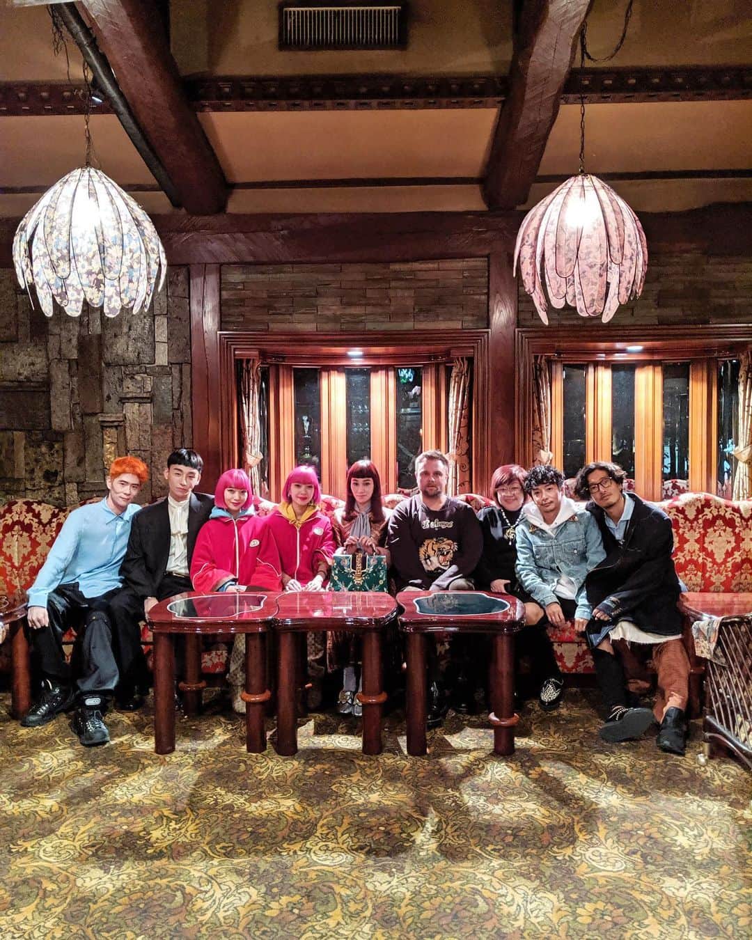 奈良裕也さんのインスタグラム写真 - (奈良裕也Instagram)「@gucci family dinner 🍽 ✨  With my favorite members ✨✨ #gucci ❤️💚❤️💚」10月30日 23時34分 - yuyanara
