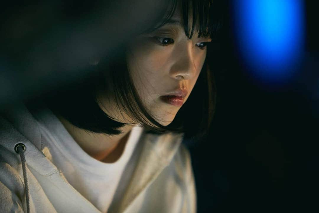 堀未央奈さんのインスタグラム写真 - (堀未央奈Instagram)「From Instagram @yamato_uk 第29回TAMA映画祭さんにて、 〔山戸結希特集上映〕をご開催くださり、 11月30日、 映画がスクリーンに放たれたのち、 大切な志磨遼平さんとお話いたします。  ー  暗闇の中の光 ー山戸結希監督特集― presented by #TAMA映画祭  11月30日（土） 15:30－17:21 #溺れるナイフ 2016年  17:30－19:29 #ホットギミックガールミーツボーイ 2019年  19:35－20:15 ゲスト：#志磨遼平 氏（#ドレスコーズ）  ticket https://www.tamaeiga.org/2019/ticket/  映画と、 映画になるためにこの世界で光り鳴る瞬間の明滅に、 目覚め続けるための土曜日になりますように。 https://www.instagram.com/p/B4POimhhfA3/ #堀未央奈 #HoriMiona #みおな #乃木坂46 #Nogizaka46 #2期生 #岐阜県 #東京」10月30日 23時59分 - horimiona46