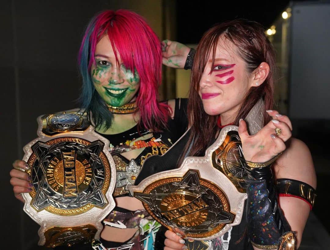 WWEさんのインスタグラム写真 - (WWEInstagram)「#ANDSTILL your Women’s Tag Team Champions, the #KabukiWarriors. @wwe_asuka @kairisane_wwe」10月31日 11時06分 - wwe