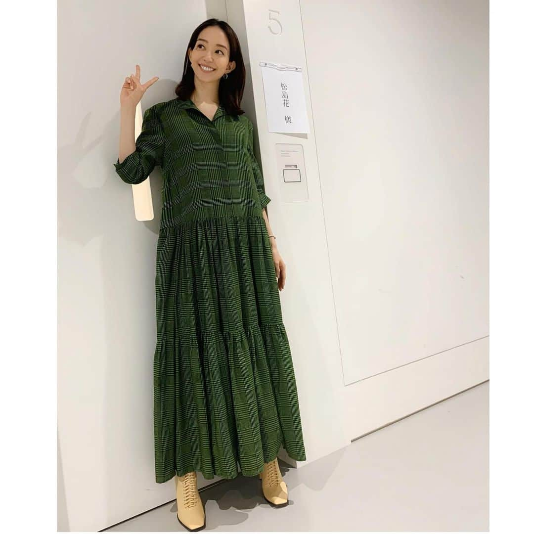 松島花さんのインスタグラム写真 - (松島花Instagram)「: 明日夜、19時〜'沸騰ワード10' 2時間スペシャルに出演します😁✌🏻 是非、ご覧ください🙏🏻✨ そして、明日は番宣で... 'スッキリ'と'ヒルナンデス'に 出演させて頂きます💛 : 👗 @christianwijnants . 👢 @zara  #沸騰ワード10 #NTV #11月1日 #金曜日 #19時」10月31日 11時08分 - hana_matsushima_official