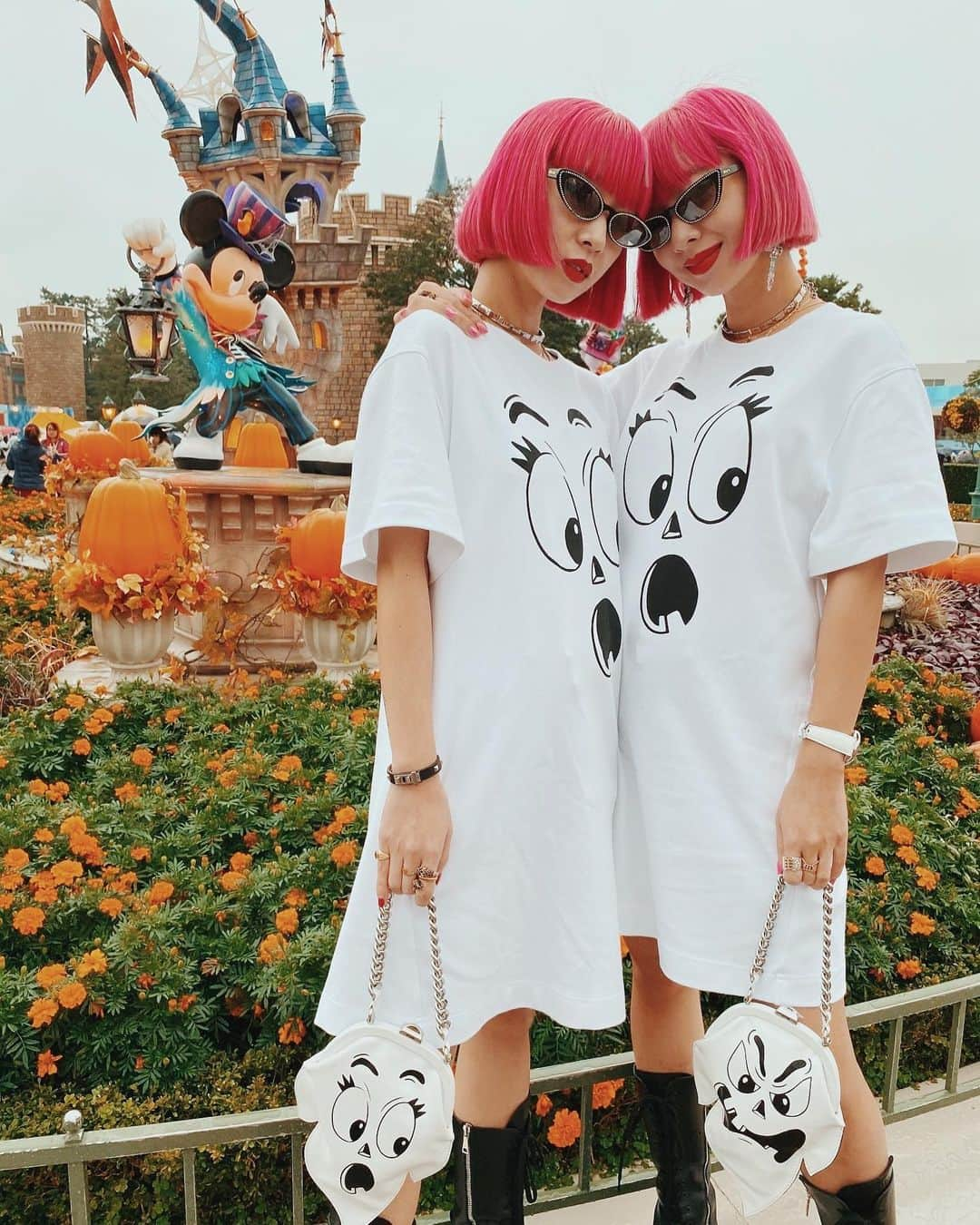 AMIさんのインスタグラム写真 - (AMIInstagram)「Happy Halloween🎃🎃🎃❤️ @moschino 💖  #happyhalloween」10月31日 9時47分 - amixxamiaya