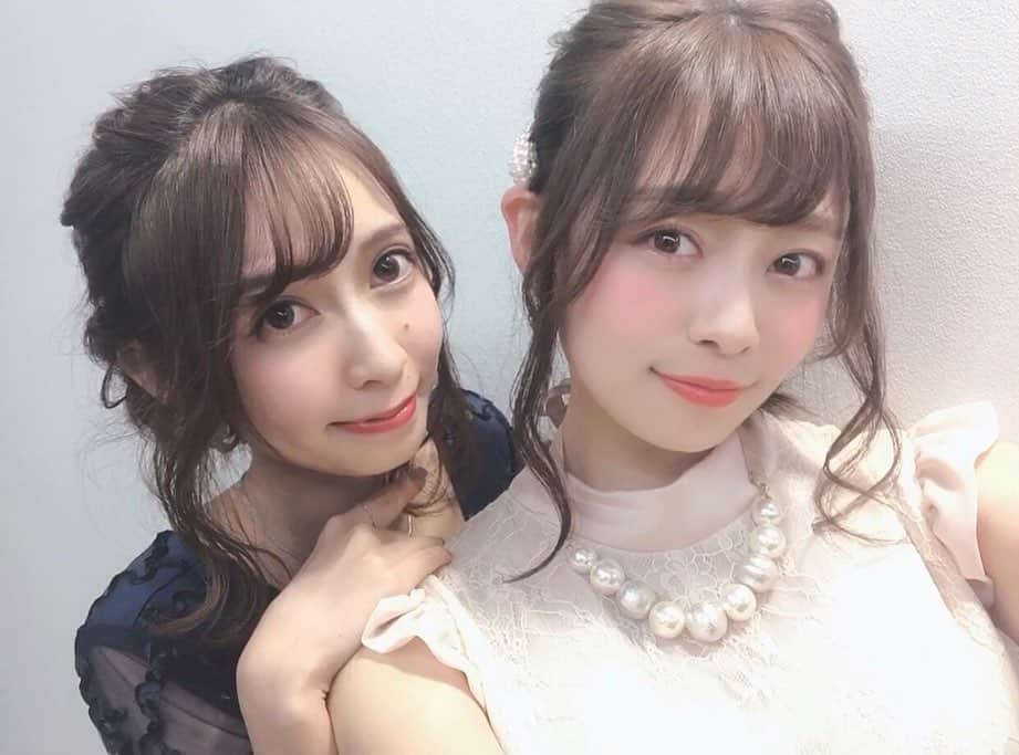 寺坂真里奈のインスタグラム：「⑅ 学祭でしたっっ🌷 ⑅  それぞれ違うかたちではありますがご縁あって今年でなんとちゃっかり3回目のミスミスターのステージだったんですよ☺️ ⑅  1年前は大好きな人たちに見守られてどきどきしながらこの日を迎えたな〜❤︎って懐かしくなる瞬間が多く想いが溢れ出してうるうる🥺 ⑅ 去年のスタッフのみんなにも会えて嬉しかった💓 それにしても1年経つのはやすぎ問題？😧💭」