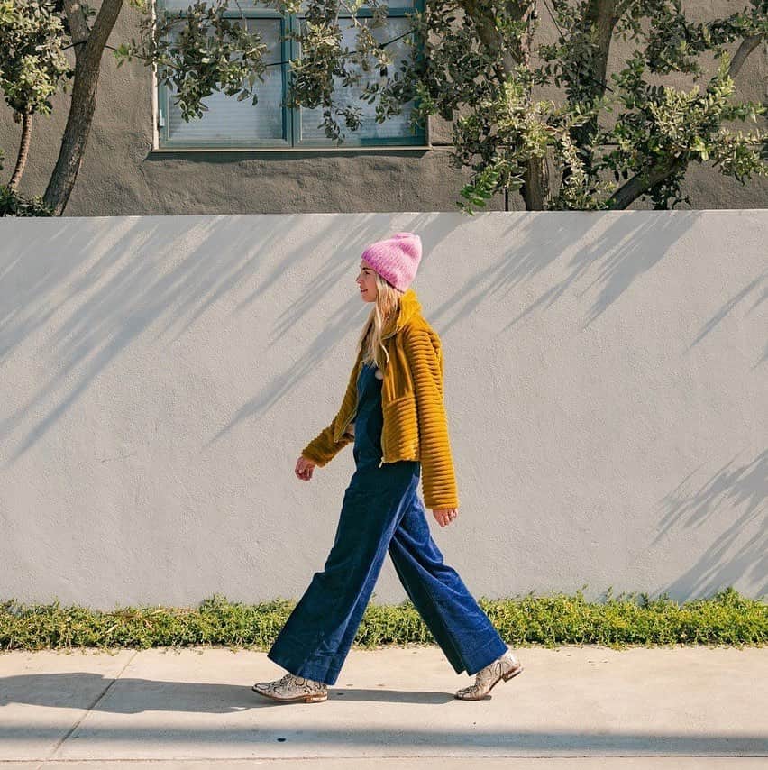 Anthropologieさんのインスタグラム写真 - (AnthropologieInstagram)「Channeling autumn...and this emoji 🚶‍♀️🚶‍♀️🚶‍♀️Photo via @jessiedelowe (link in profile to shop)」10月31日 10時01分 - anthropologie